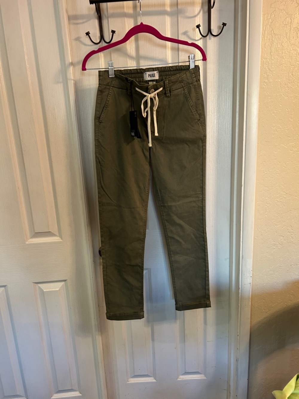 Paige Christy Cargo pants size 26 NWT